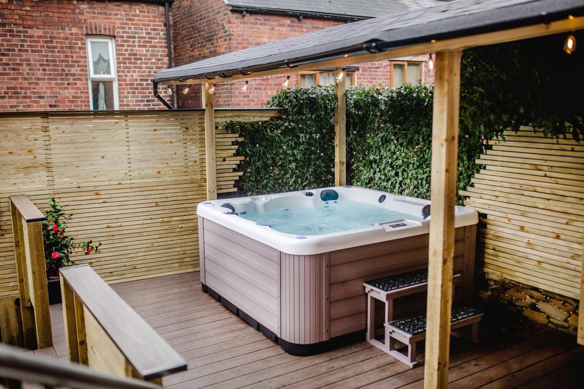Modern Central Luxury Home With Hot Tub Sauna 11Ppl Sheffield Buitenkant foto