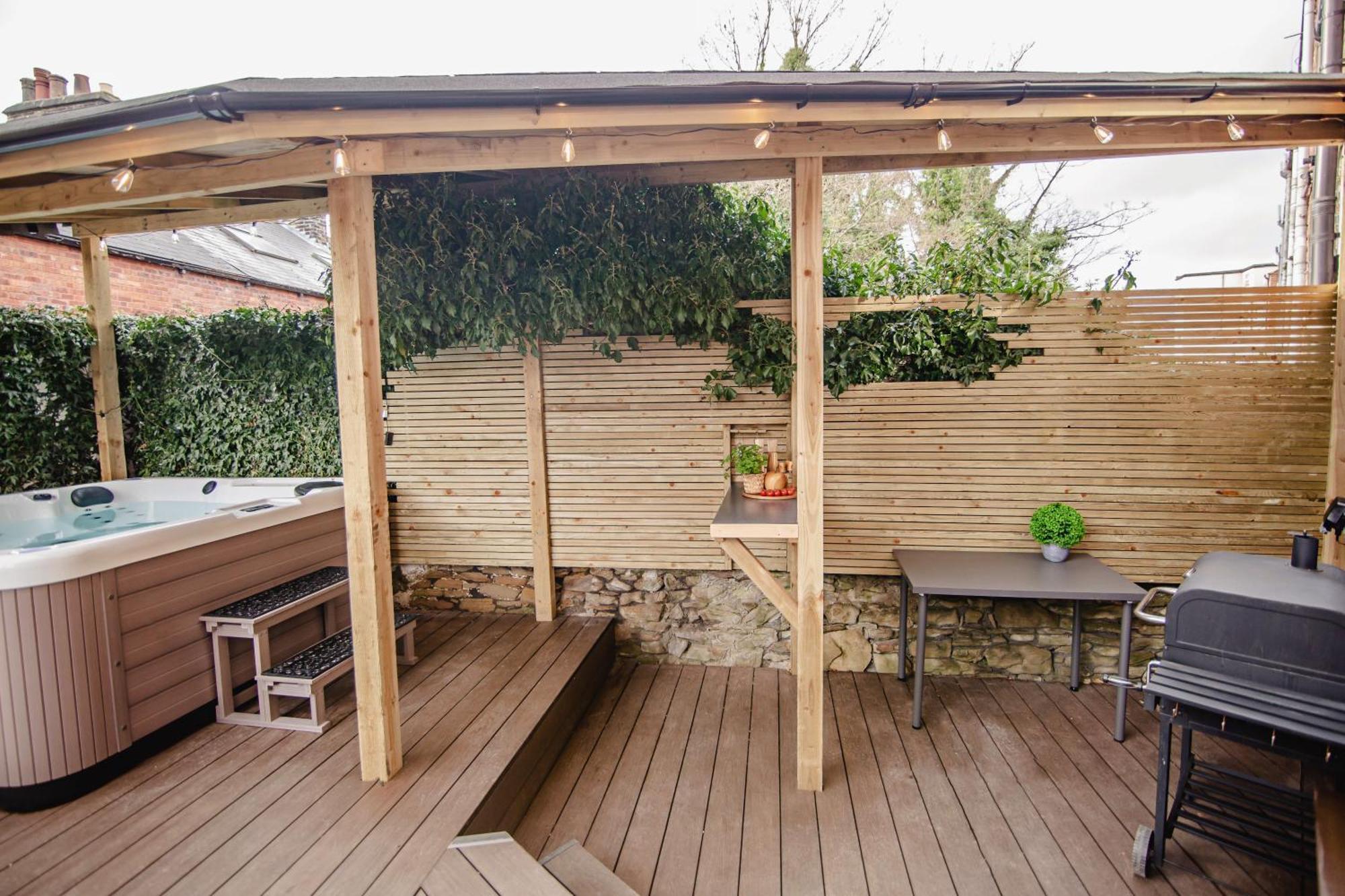 Modern Central Luxury Home With Hot Tub Sauna 11Ppl Sheffield Buitenkant foto
